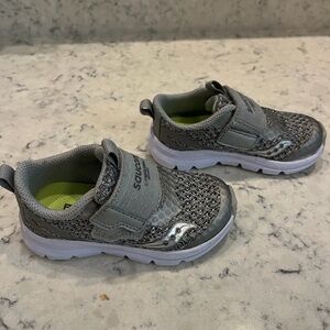 Saucony Litefoam 6.5W Gray Mesh Sneakers